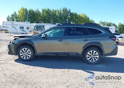 2025 Subaru Outback Premium z USA, uszkodzony, nr VIN 4S4BTAFC6S3226287